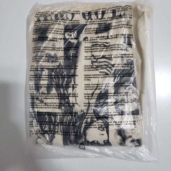 Taylor Swift The Eras Tour Beige Tee - Size 2X - Picture 7 of 7